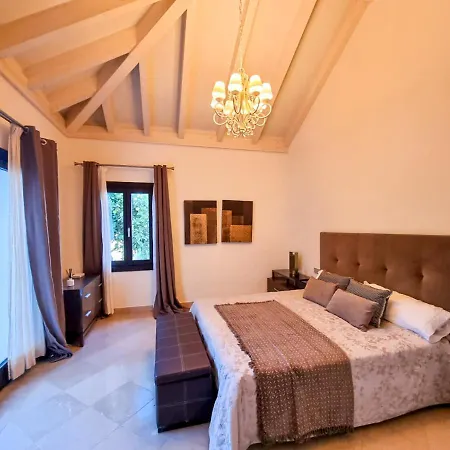 Andaluza Villa