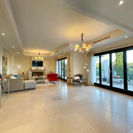 Andaluza Villa